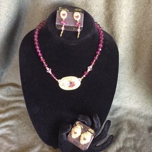 Purple beaded necklace rose pendant S44